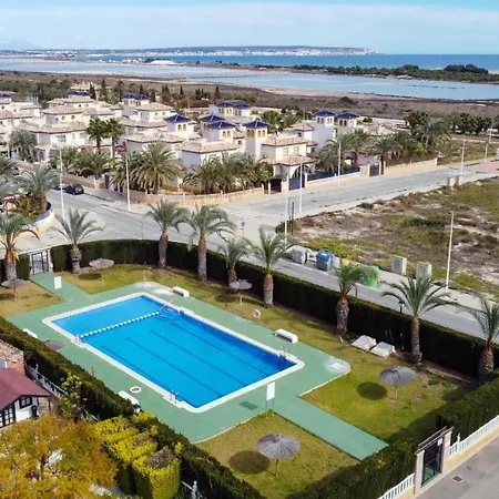Holiday home Sr55 El Pinet Sunny House With Communal Pool *